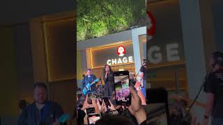 Download lagu BARASUARA - TERBUANG DALAM WAKTU (Live in Summarecon Mall Bekasi) 3 Mei 2026 mp3