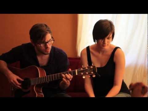 Eyelit - Finding My Way Home [Living Room Session]