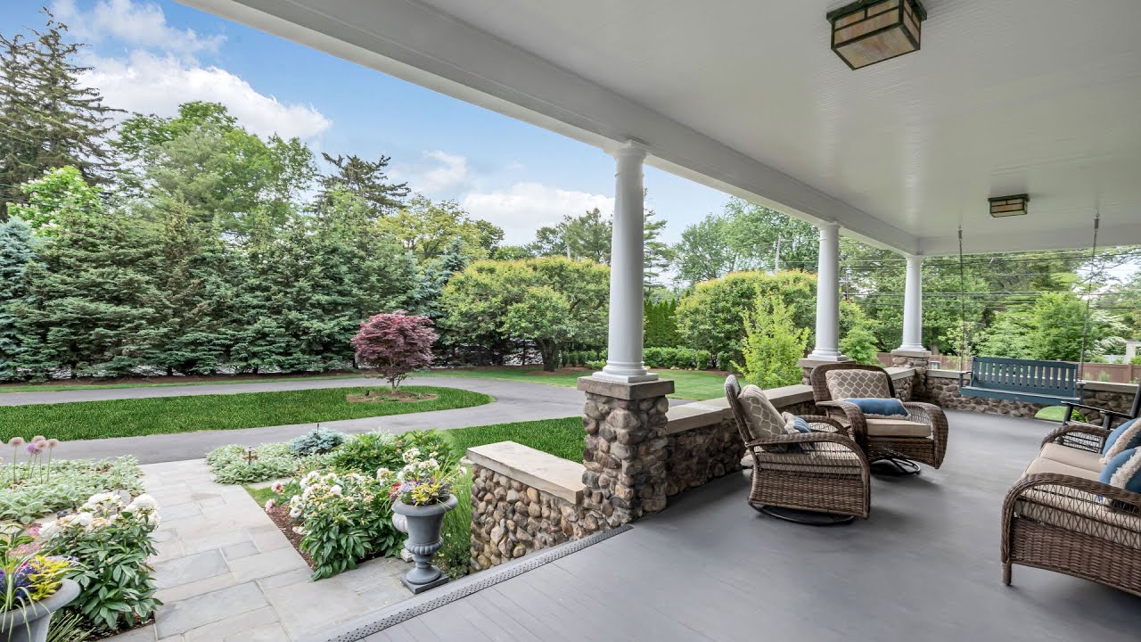 Wyckoff, NJ | 284 Wyckoff Avenue  | Presented By Maryanne Elsaesser | Home Navigator Team | COMPASS