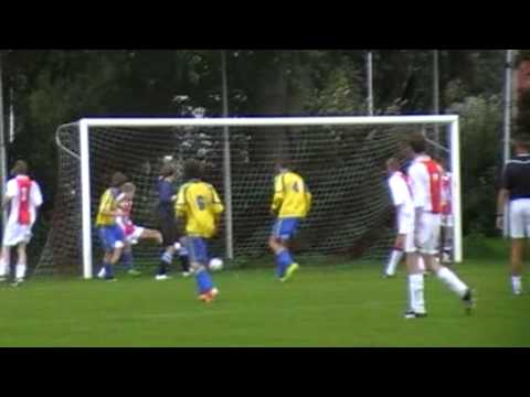 vv Makkum B2 - Sc Franeker B3, voetbalwedstrijd of opnamen voor Nova Zembla