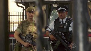 Responding to terror threat level, British troops deployed in the streets