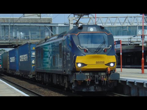 DRS class 88008 arrives and departs Stafford working 4M27 to Daventry 10/08/20