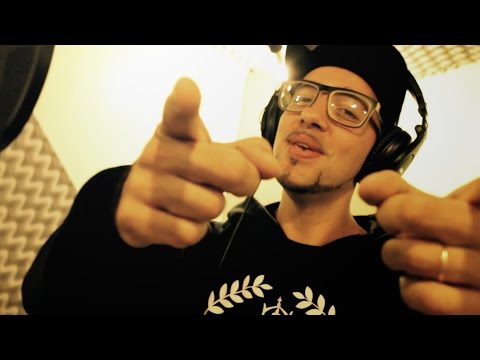 Thiagão Canal Oficial - Tamara Franklin part. Thiagão - PAI (CLIPE OFICIAL) ThiagãOficial