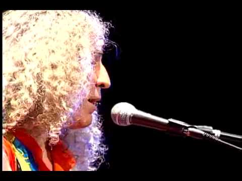 Julián Rodríguez - Un cristo en el escote