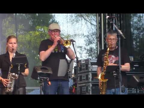 SuperStrut @Grammo Festival 2023  - TALKING