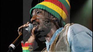 Sizzla - Holding Firm