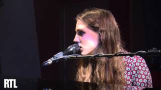 Birdy - People help the people en live dans le Grand Studio RTL - RTL - RTL