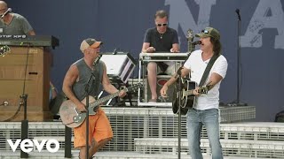 Kenny Chesney - Dust on the Bottle (Live with David Lee Murphy)