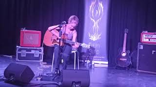 Kristin Hersh &#39;Sunray Venus&#39; + &#39;Sundrops/Shaky Blue Can&#39; at the Buzz Theatre, Woking, UK 12/05/2022