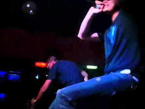 JEFF & KAIEL INTERPRETANDO DANZA CUDURO.wmv