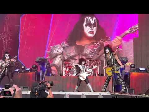 KISS - Munich 2023 front stage - Detroit Rock city