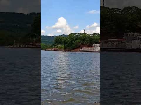 Travessia de balsa entre Rio Grande do Sul e Santa Catarina 📍Barra do Guarita