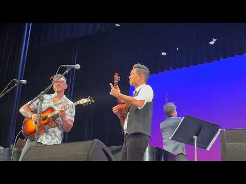 Jake Shimabukuro & Justin Kawika Young, Grateful