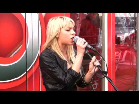 De Draaiende Studio: Lasgo op bezoek!