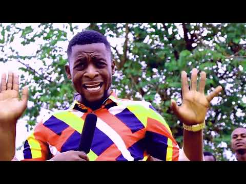 Fr DONNAT MWANZA dans Ntshikukumina