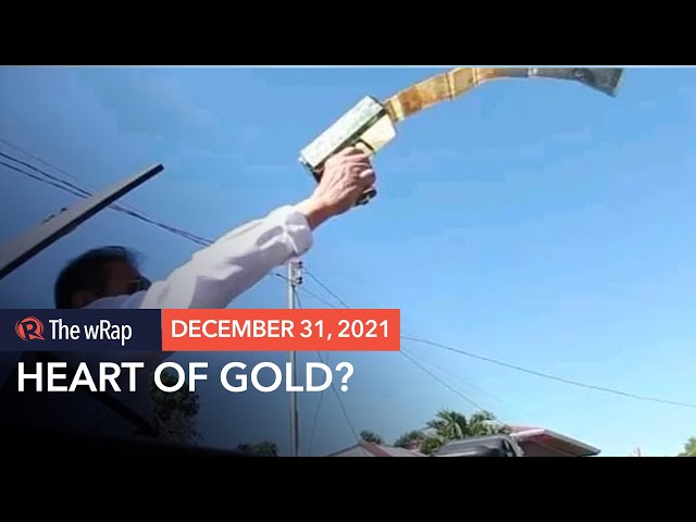 ‘Heart of gold’? Chavit Singson shoots money at Ilocos Sur residents