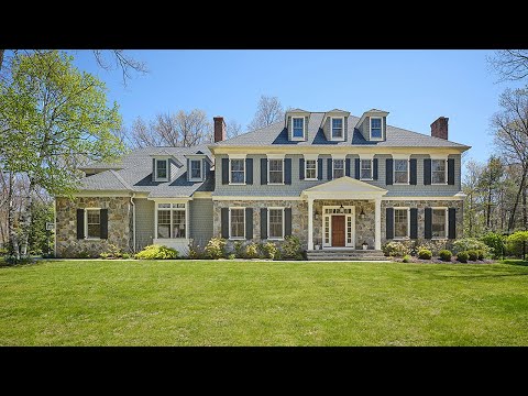 2 Sussex Road, Farmington, CT 06032