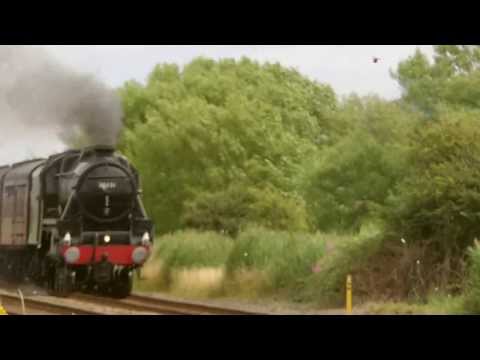 Prestatyn 4.8.2013 - LMS Black 5 Sherwood Forester 45231 North Wales Coast Express