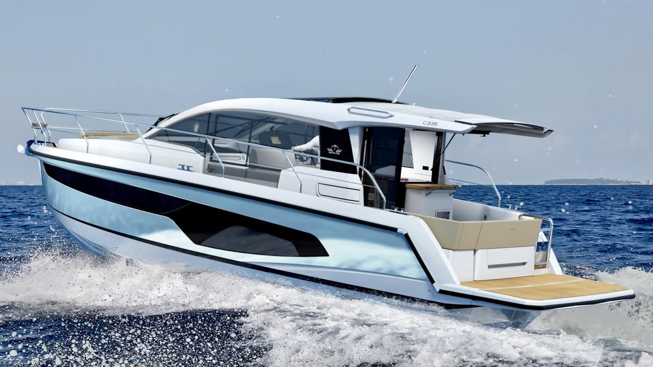 Yacht Tour: Sealine C335