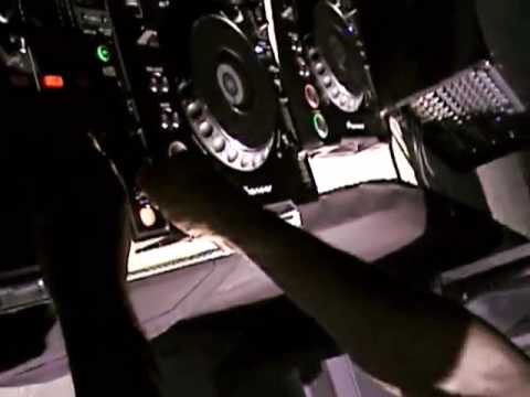 Nick Waters live in Bolivia (with Aprovecha Remix)