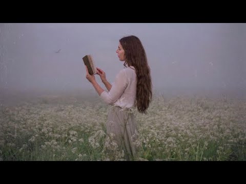 Miriam Sarah Niculcea - Sunt multe veacuri de atunci