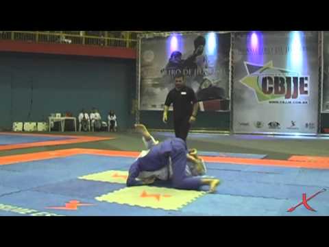 BRASILEIRO CBJJE 2013 - Caio Cetano x Joel Adam  by X-COMBAT