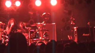 Fear Factory - School (Nirvana cover) (Bergamo, Italy 2004)