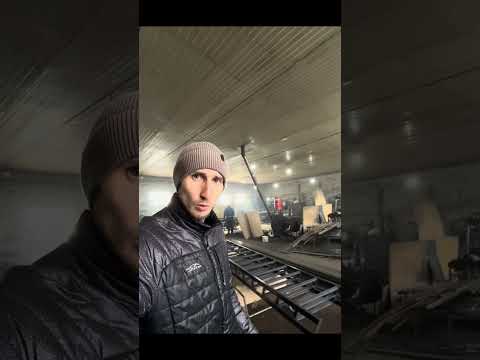 Лестница в подвале 4000×2000 мм, длина 4.5 м, металлическая LOFT с перила - фото 1 - id-p3048935002