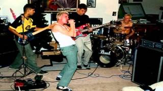 Pezz - Free At Last (Demoluca 1994)