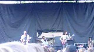 Ted Leo / Pharmacists - Counting Down the Hours (Pitchfork)