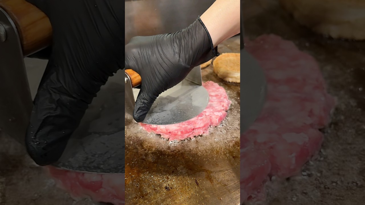 国産牛100%のスマッシュバーガー