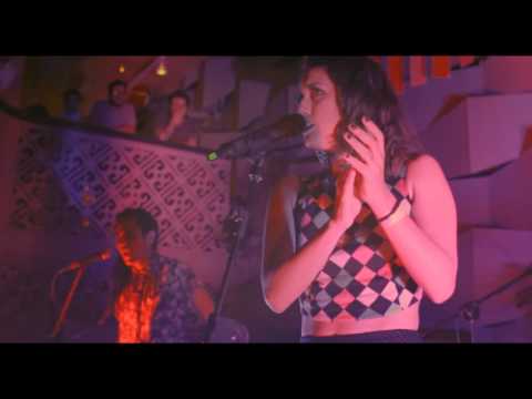 Gala Briê - Capullo [En Vivo @ Bazar]