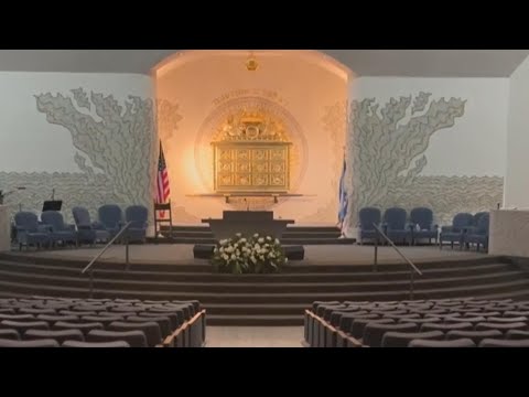 Congregation returns to Michigan synagogue for first time since terror attack