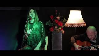 Maeva Fernández - " Eres Luz " ( Directo en Café Teatro )