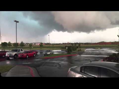 Tornado Formation Timelapse - May 6th, 2015
