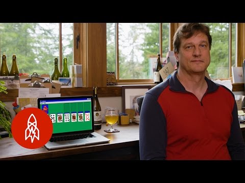 時代的眼淚！發明接龍遊戲的居然只是一個小小實習生？！ (Meet the Intern Who Wrote Solitaire for Microsoft)