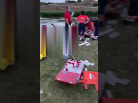 Doi fraţi au murit &icirc;n balta pe care o administrau, la Mangalia. Unul s-a electrocutat şi apoi s-a &icirc;necat, iar celălalt a sărit să-l salveze