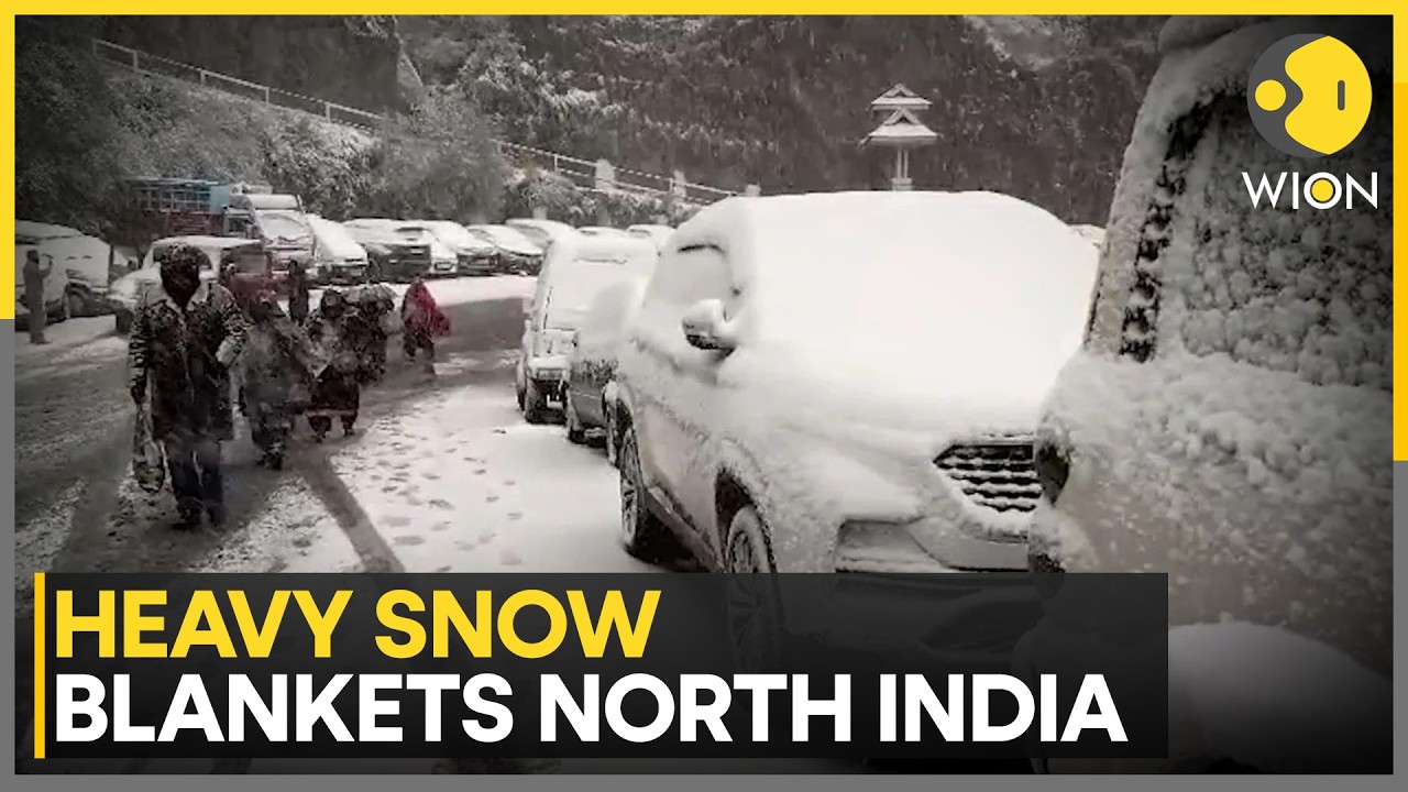 Heavy Snowfall Covers Badrinath Dham | Chamoli Himalayas Turn Into White Landscape | WION