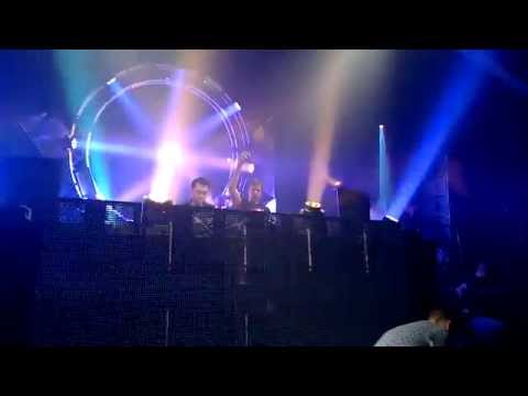 Crypsis vs Act Of Rage Played "AoR Ft MC Jeff - Rage (ROJD 2014 Anthem)" @ Raw Op Je Dak (08.11.14)