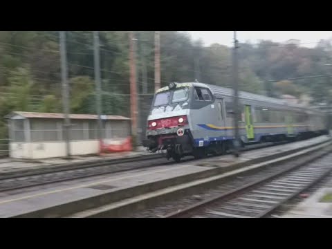 Mazinga E464 425,passaggio rapido treno regionale veloce stazione Mignanego linea succursale Giovi