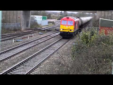 db red 60040 passes ashchurch with 6e41 20/12/12