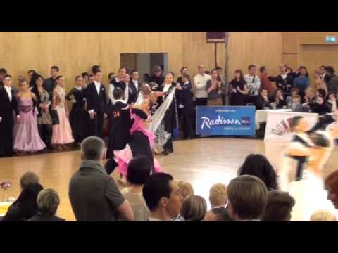 Latvian Standart Championship 2011 Ainārs Mežals - Karīna Baltiņa 1.8fin foxtrot.wmv