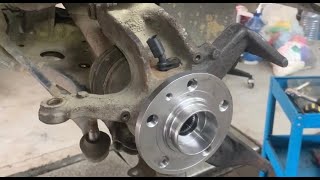 How to remove a broken / stuck ABS Wheel speed sensor
