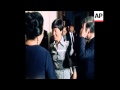 SYND 28 5 77 WEST GERMAN CHANCELLOR SCHMIDT ARRIVAL