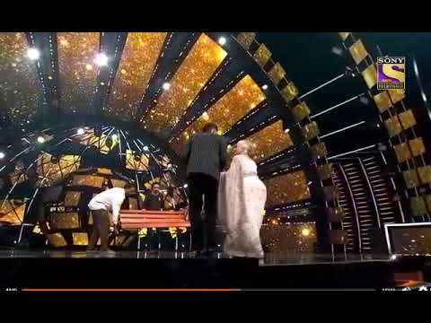 कुछ कहता है यह सावन धर्मेंद्र जी और आशा जी