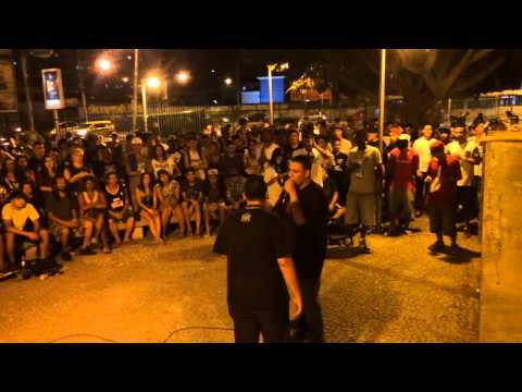 Roda cultural do Méier - MC Pinguim vs Caio Kacurin