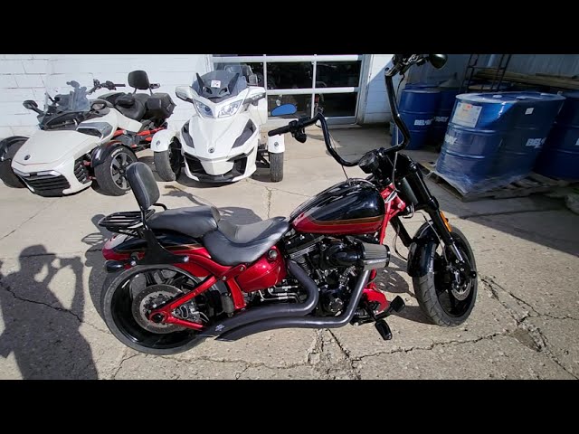 2017 Harley-Davidson® CVO™ Pro Street Breakout® Motorcycle