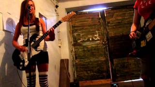 Betty Blowtorch -  Love / Hate