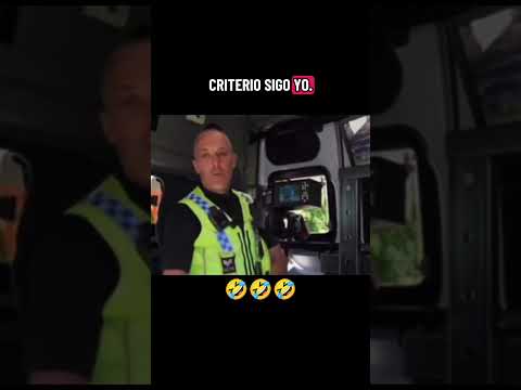 La verdad de los radares de velocidad 🤣 #humor #comedia #radar #velocidad #doblaje #español #risas