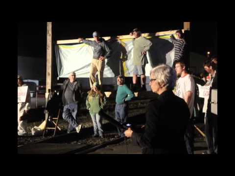 Protesters block Fairfield railroad tracks